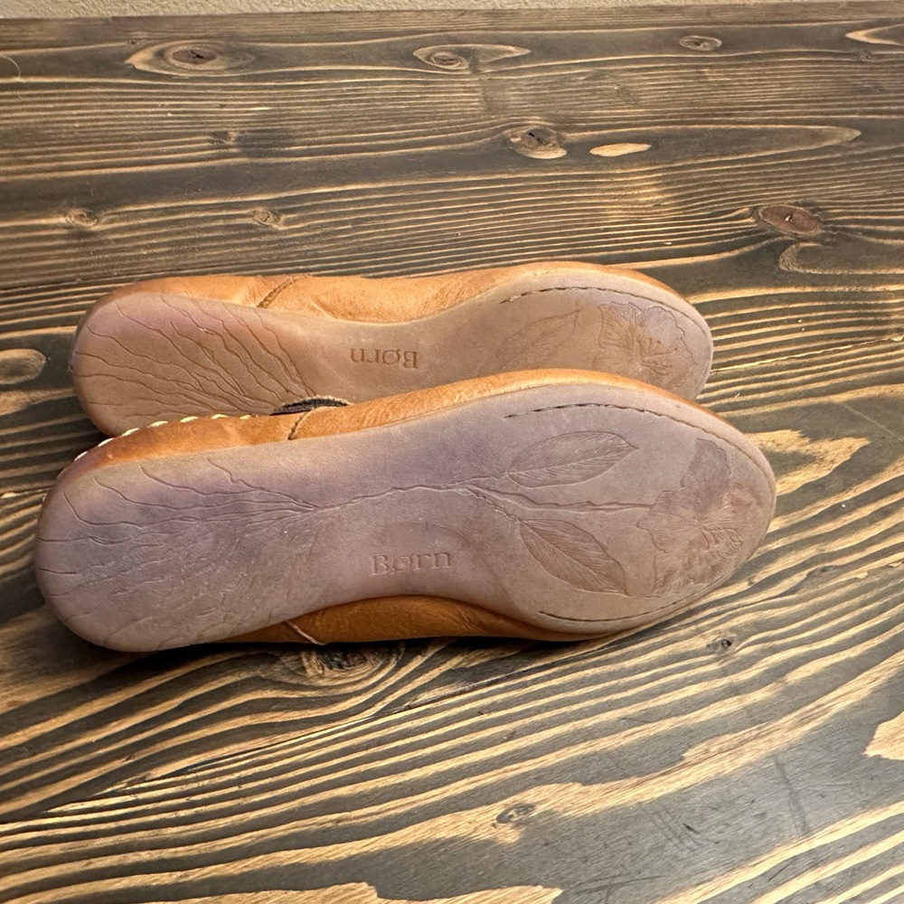 Born Women's Tan Flats - Picture 3 of 5